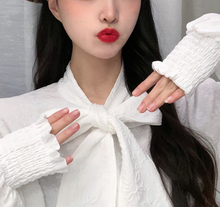 画像をギャラリービューアに読み込む, 現場で推しに認知してもらえた天使ブラウス