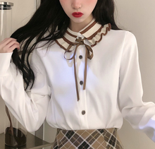 画像をギャラリービューアに読み込む, 新しくしたネイルに担当が気づいてくれたショコラブラウス