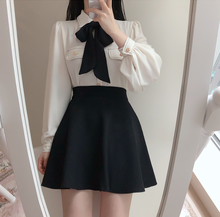 画像をギャラリービューアに読み込む, 連絡を返してくれない担当に冷めそうになる病みブラウス