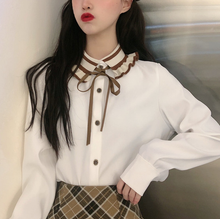 画像をギャラリービューアに読み込む, 新しくしたネイルに担当が気づいてくれたショコラブラウス