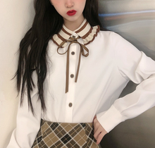 画像をギャラリービューアに読み込む, 新しくしたネイルに担当が気づいてくれたショコラブラウス