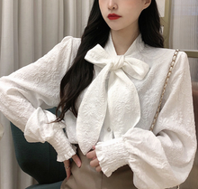 画像をギャラリービューアに読み込む, 現場で推しに認知してもらえた天使ブラウス