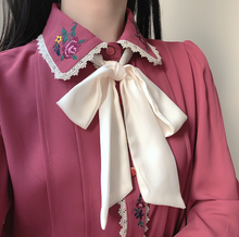 画像をギャラリービューアに読み込む, 担当の前では大丈夫なふりをしちゃういちごブラウス