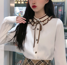 画像をギャラリービューアに読み込む, 新しくしたネイルに担当が気づいてくれたショコラブラウス