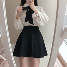 画像をギャラリービューアに読み込む, 連絡を返してくれない担当に冷めそうになる病みブラウス