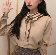 画像をギャラリービューアに読み込む, 新しくしたネイルに担当が気づいてくれたショコラブラウス