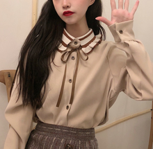 画像をギャラリービューアに読み込む, 新しくしたネイルに担当が気づいてくれたショコラブラウス