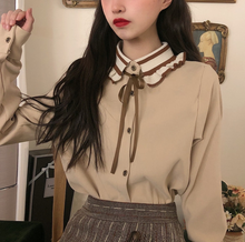 画像をギャラリービューアに読み込む, 新しくしたネイルに担当が気づいてくれたショコラブラウス