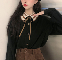 画像をギャラリービューアに読み込む, 新しくしたネイルに担当が気づいてくれたショコラブラウス