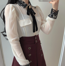 画像をギャラリービューアに読み込む, 香水を推しとおそろいにしちゃうメイドブラウス