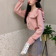 画像をギャラリービューアに読み込む, 推しのメンカラをこっそり身につけちゃう秘密カーディガン