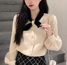 画像をギャラリービューアに読み込む, 推しのグッズが届いてワクワクしちゃう子犬カーディガン