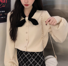 画像をギャラリービューアに読み込む, 推しのグッズが届いてワクワクしちゃう子犬カーディガン